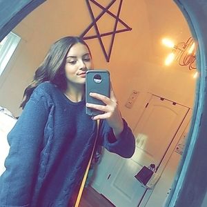 Meet your Posher, Tessa